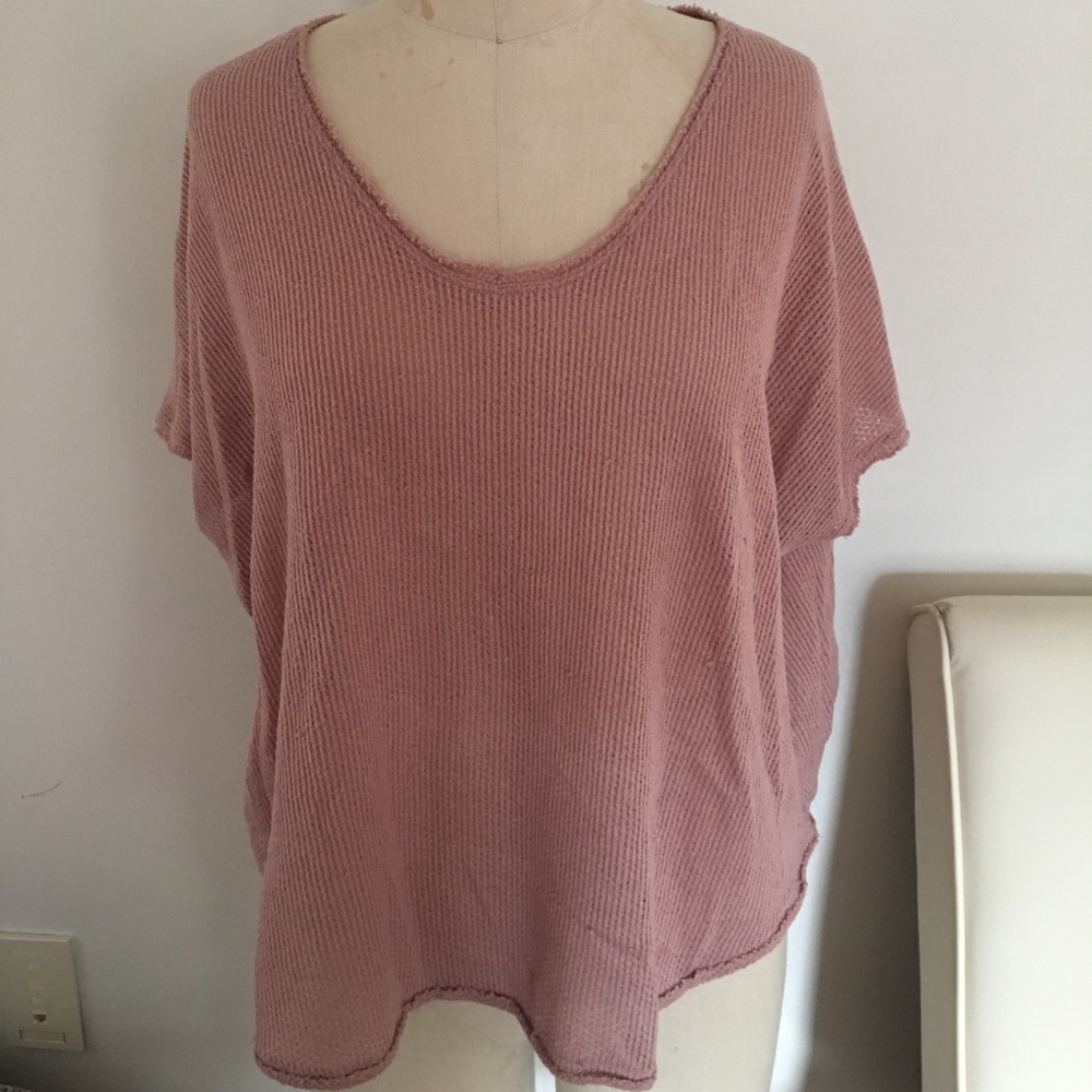 Salmon/pink flowy top!
